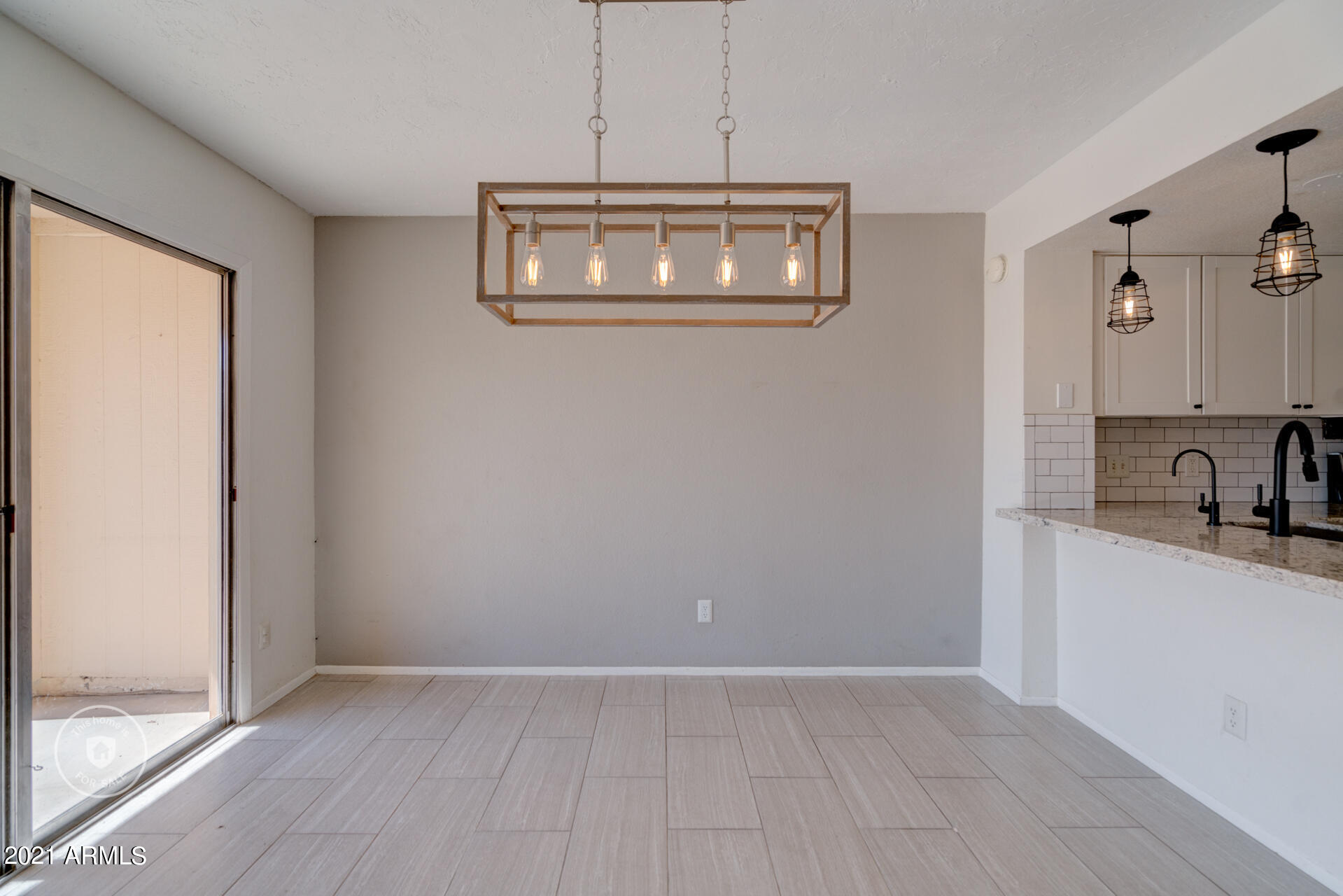 513 East Utopia Road Phoenix, AZ 85024 - Photo 10 of 20 listing_9