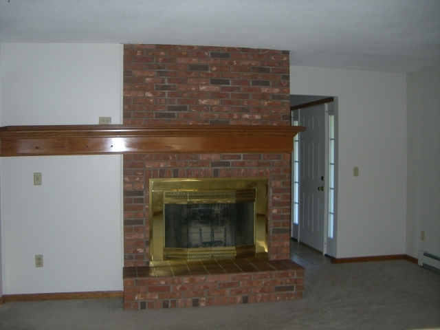 330 Dalton Division Road Pittsfield, MA 01201 - Photo 12 of 22 330 Dalton Division 015