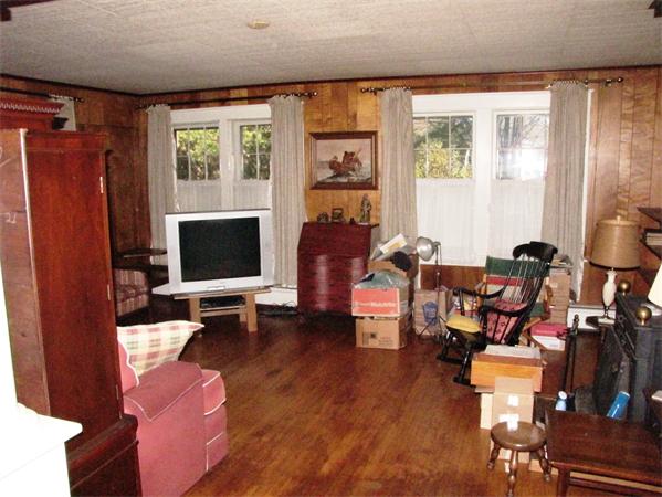 1035 Bernardston Road Greenfield, MA 01301 - Photo 17 of 30 Gallery Image 17