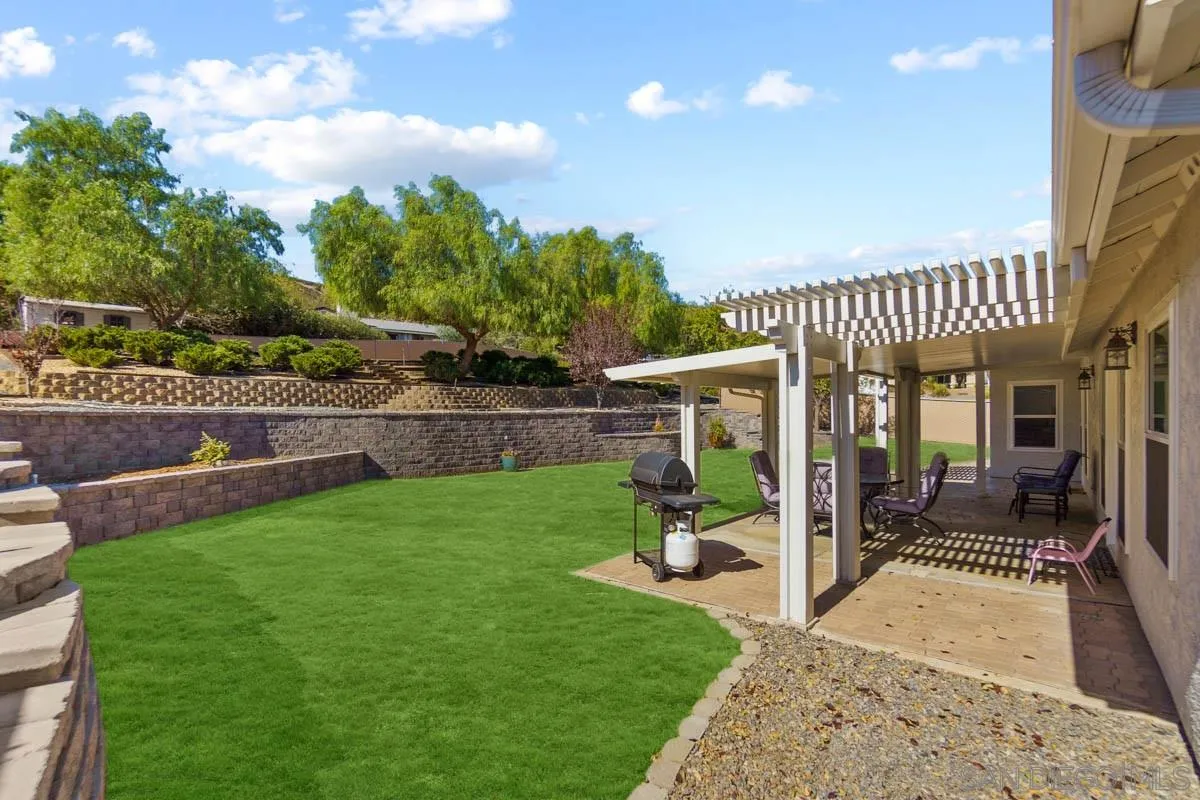 16352 Oakley Road Ramona, CA 92065 - Photo 18 of 55 Gallery Image 18