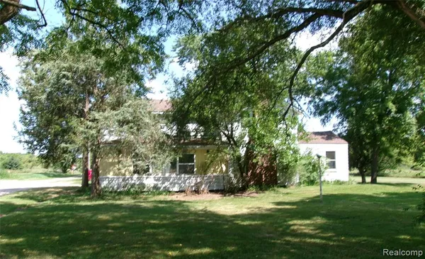 $275,000 | 2080 North Milford Road, Highland, MI 48357