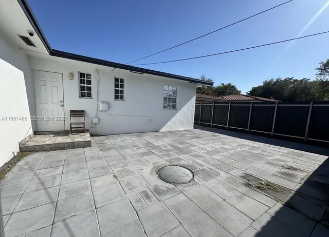 $3,000 | 10504 Southwest 77th Court, Unit 10504, Pinecrest, FL 33156