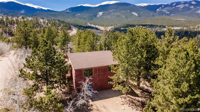 a view of a back yard from a balcony