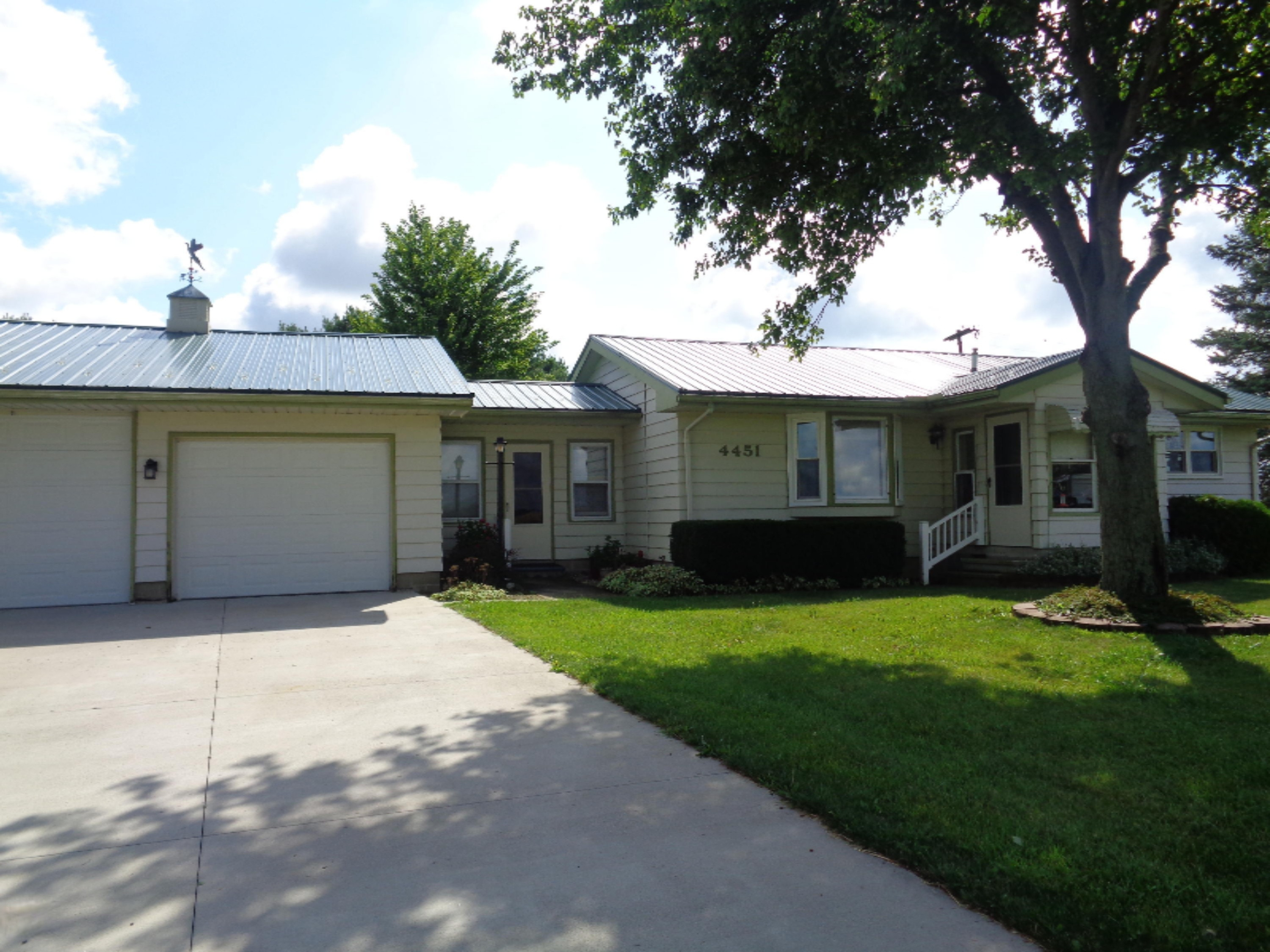 4451 Jerome Road North North Adams, MI 49262 - Photo 1 of 35 DSC05006