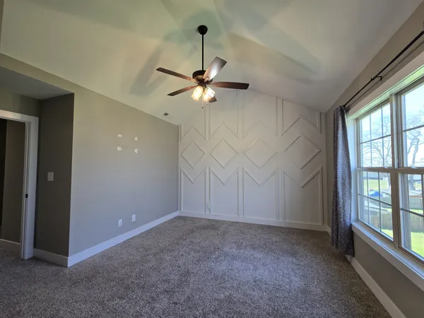 $2,100 | 414 A Oak Street, Clarksville, TN 37042