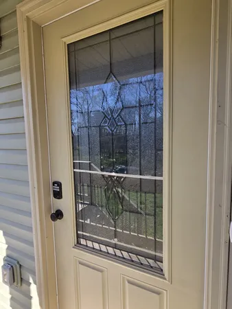 $2,100 | 414 A Oak Street, Clarksville, TN 37042