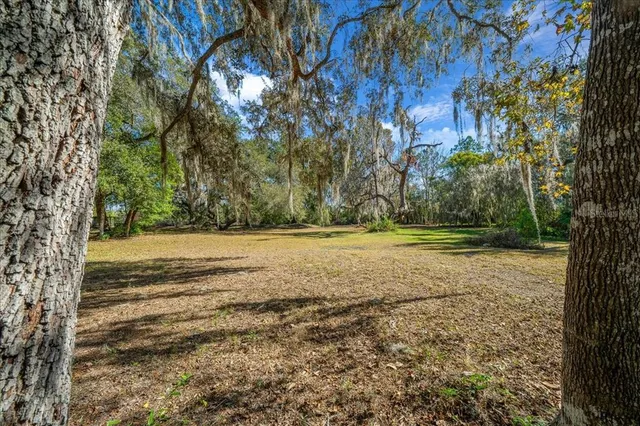 $679,900 | 16731 Southeast 181st Terrace, Weirsdale, FL 32195