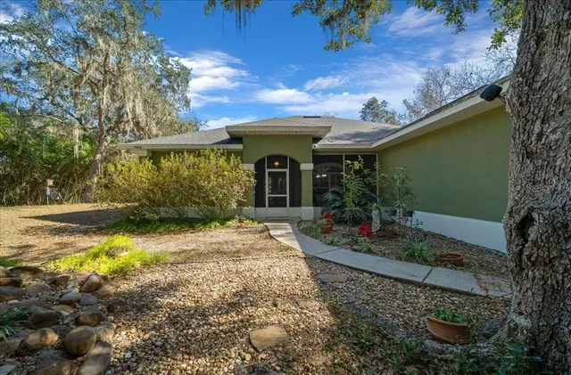 $679,900 | 16731 Southeast 181st Terrace, Weirsdale, FL 32195