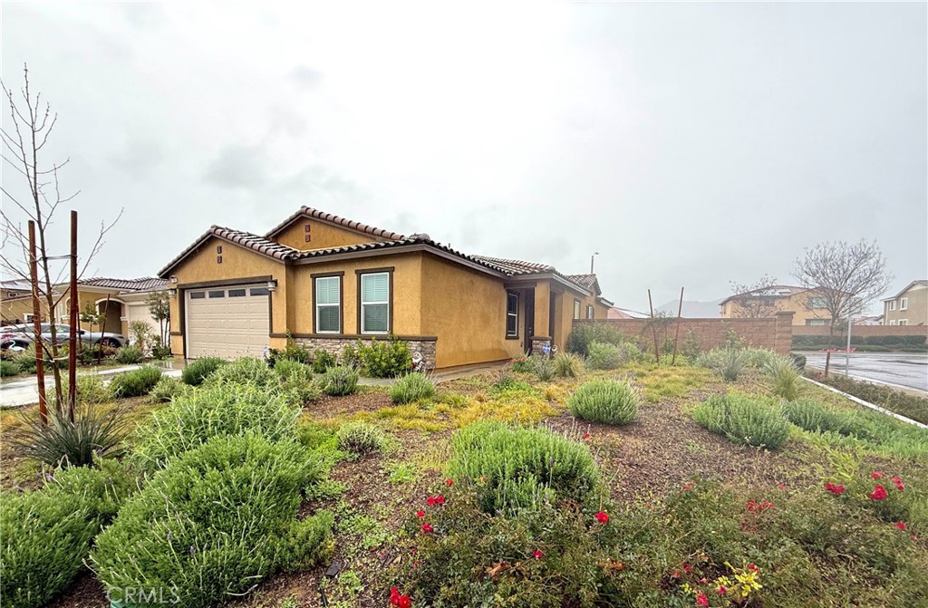 27108 Oncore Drive Menifee, CA 92585 - Photo 4 of 24