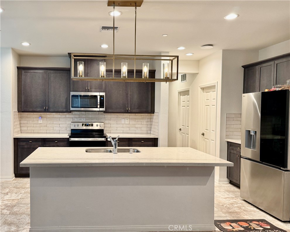 27108 Oncore Drive Menifee, CA 92585 - Photo 7 of 24