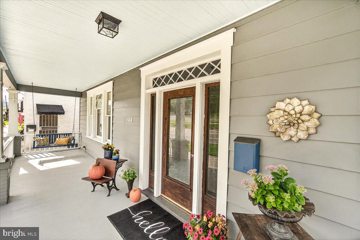 144 South Main Street Boonsboro, MD 21713 - Photo 4 of 48 a living room filled with furniture