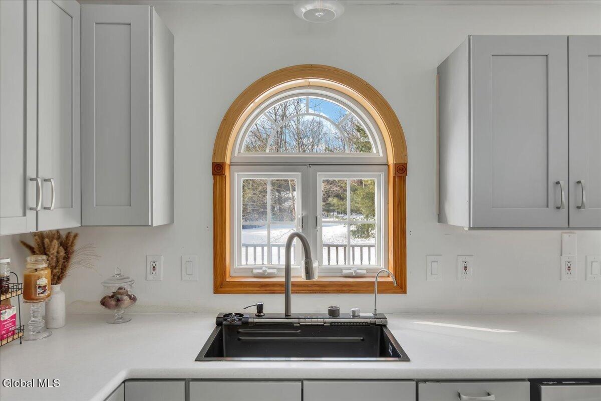 8 Greenfield Manor Road Greenfield, NY 12859 - Photo 20 of 64 19-IMG_0081