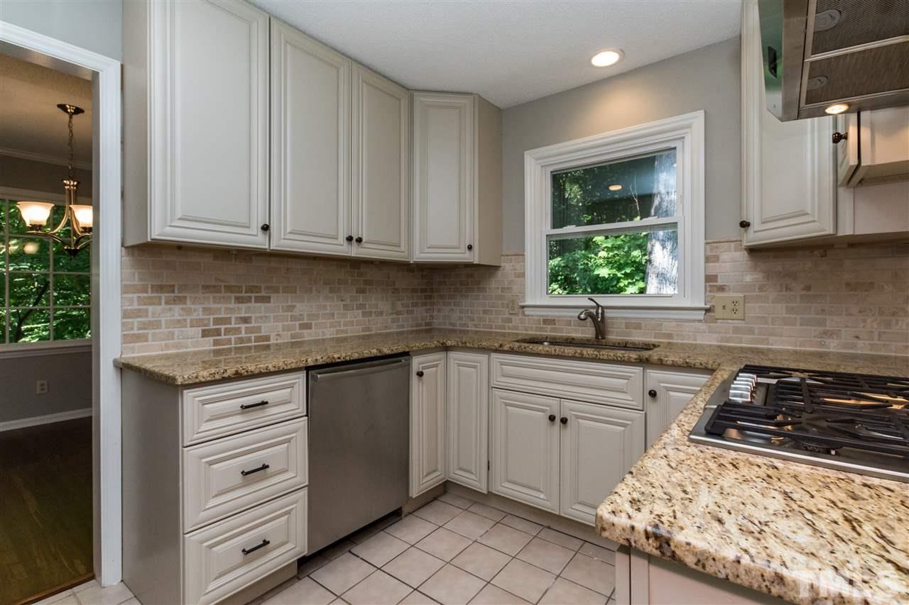 6710 Brookmeade Place Raleigh, NC 27612 - Photo 11 of 25 Gallery Image 11