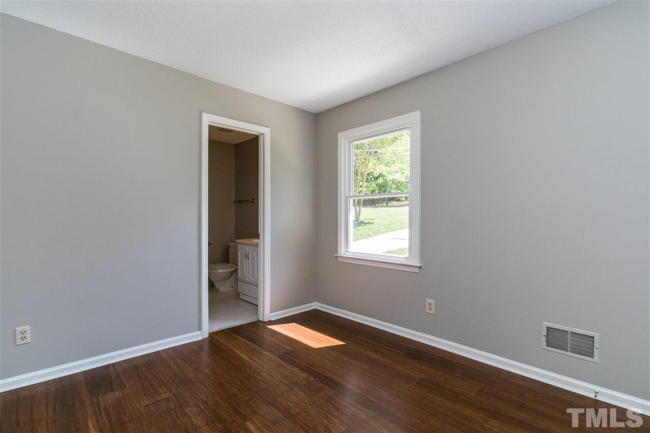6710 Brookmeade Place Raleigh, NC 27612 - Photo 13 of 25 Gallery Image 13