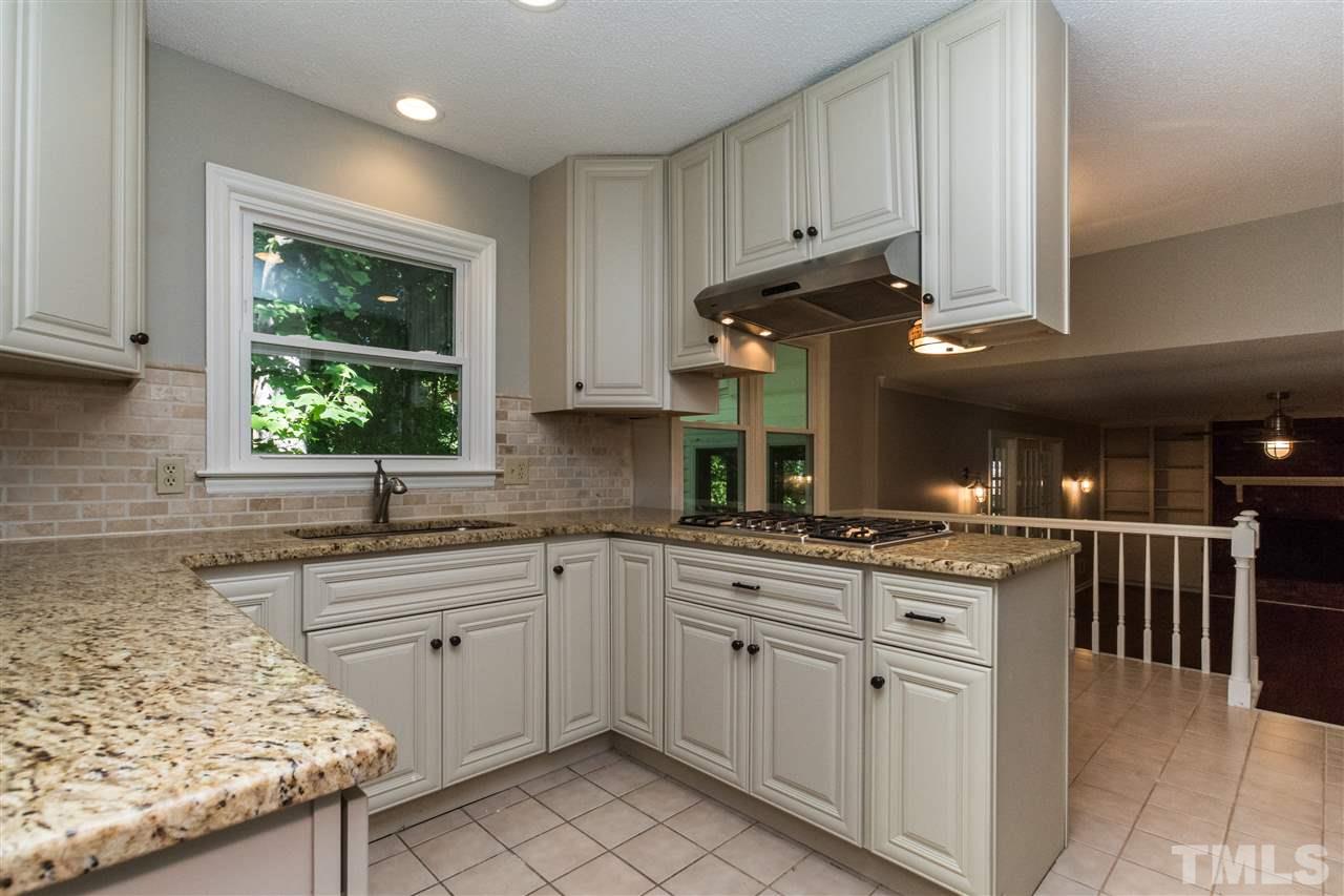 6710 Brookmeade Place Raleigh, NC 27612 - Photo 10 of 25 Gallery Image 10