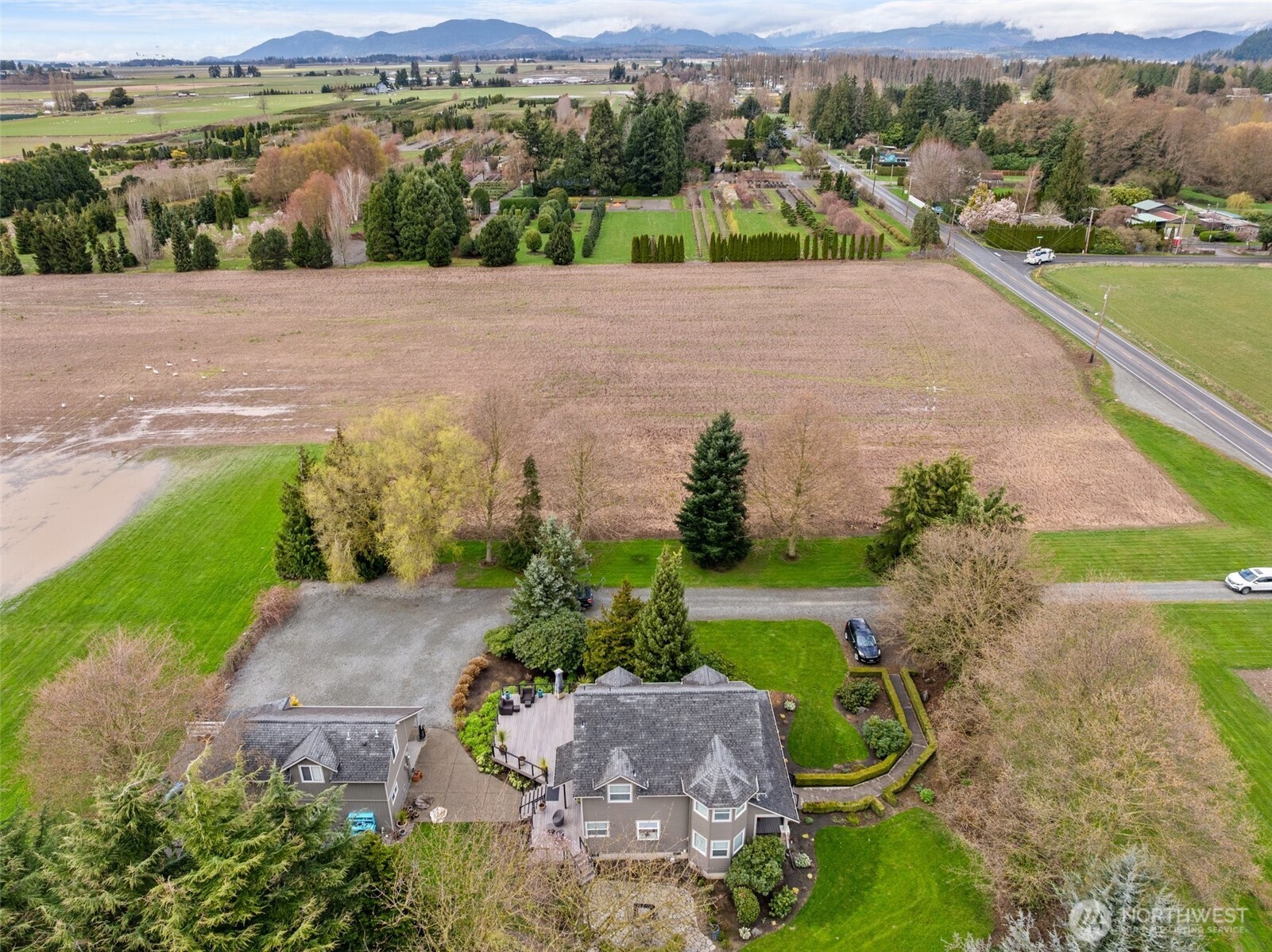 13330 Pulver Road Mount Vernon, WA 98273 - Photo 1 of 40