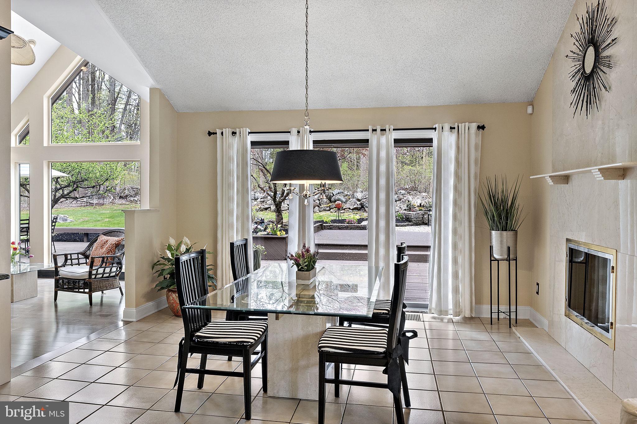 625 Kulp Road Perkiomenville, PA 18074 - Photo 13 of 41 Dining Room
