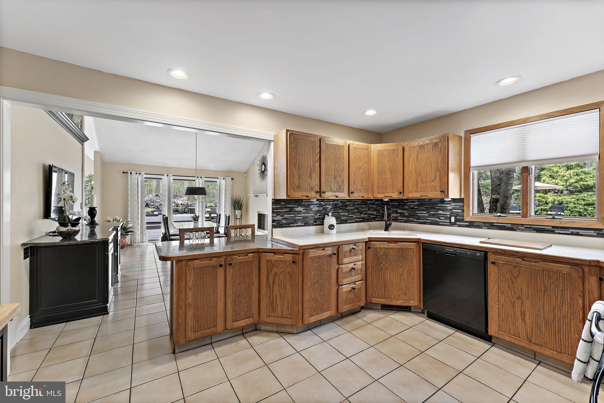 625 Kulp Road Perkiomenville, PA 18074 - Photo 17 of 41 Kitchen