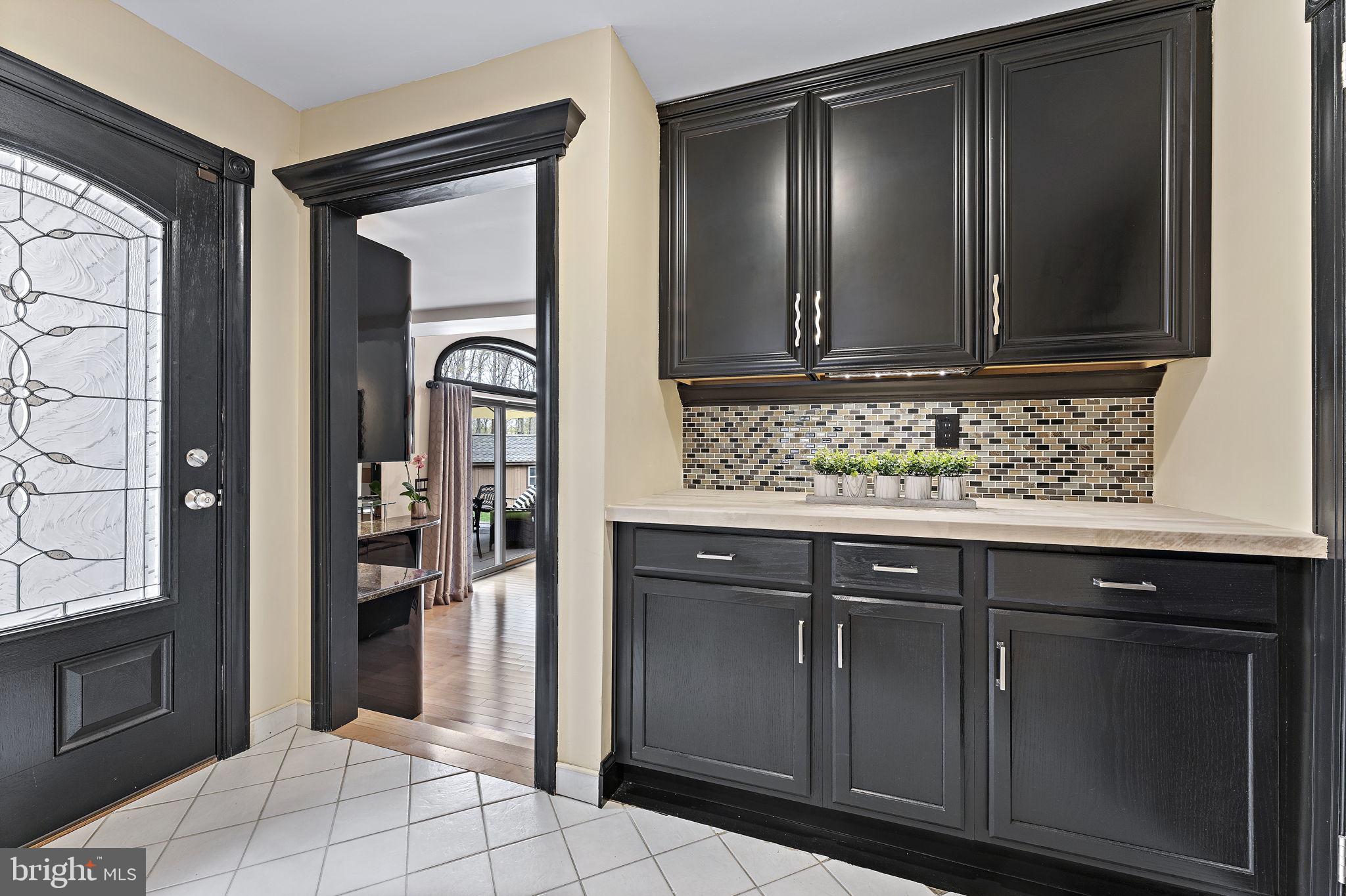 625 Kulp Road Perkiomenville, PA 18074 - Photo 20 of 41 Rear Foyer