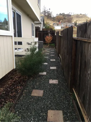 $2,600 | 350 Island View Drive, Lakeport, CA 95453