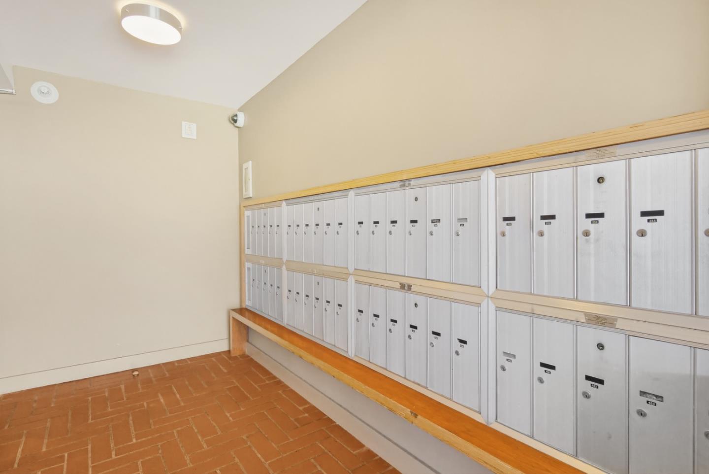 8 Commodore Drive, Unit C457 Emeryville, CA 94608 - Photo 27 of 48 a view of an entryway with wooden floor