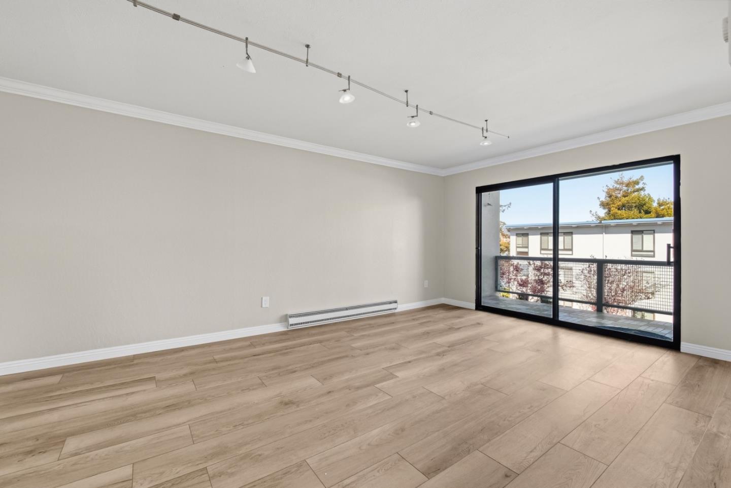 8 Commodore Drive, Unit C457 Emeryville, CA 94608 - Photo 4 of 48 a view of an empty room with a window