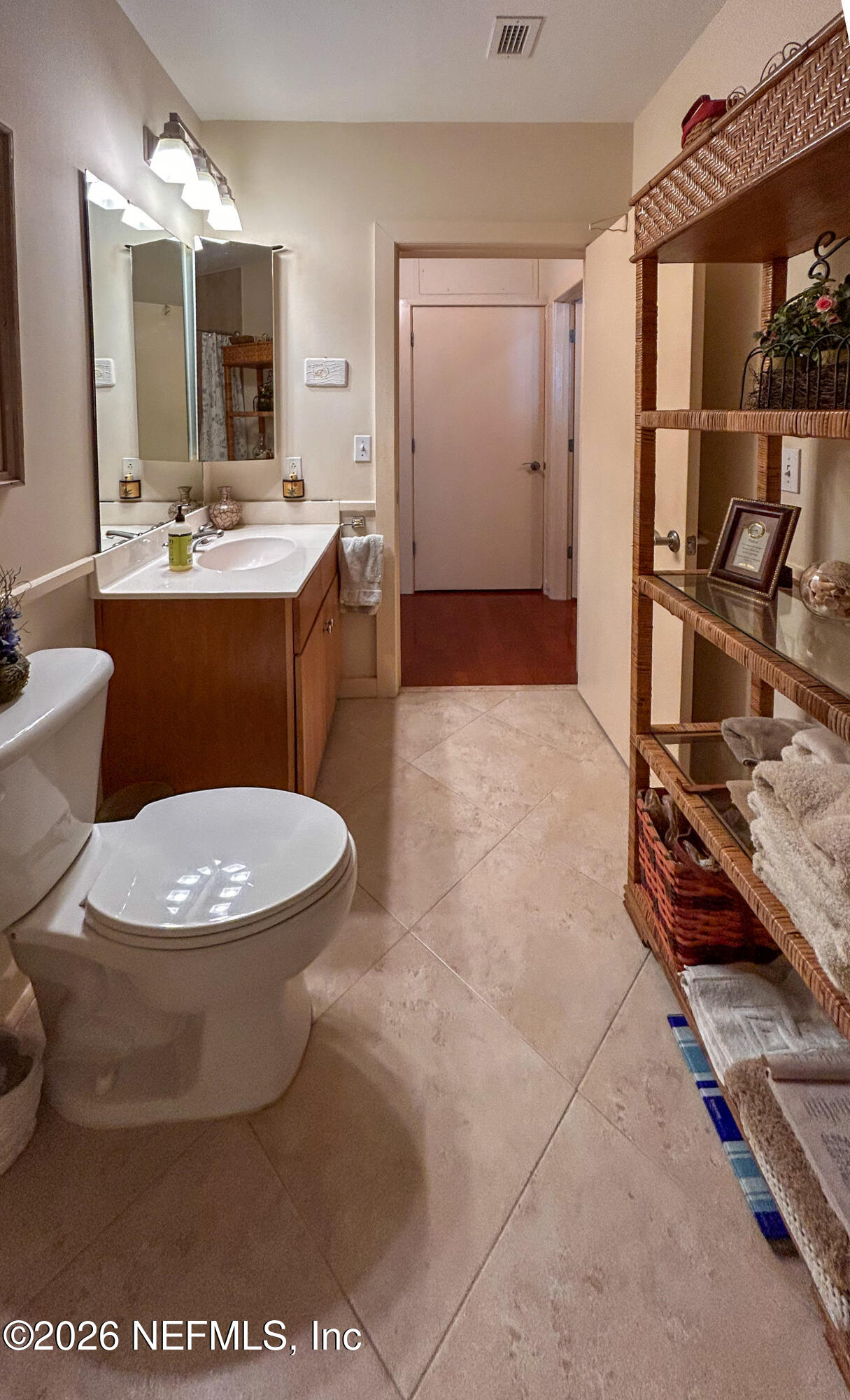 1661 Riverside Avenue, Unit 410 Jacksonville, FL 32204 - Photo 11 of 33 IMG_6845