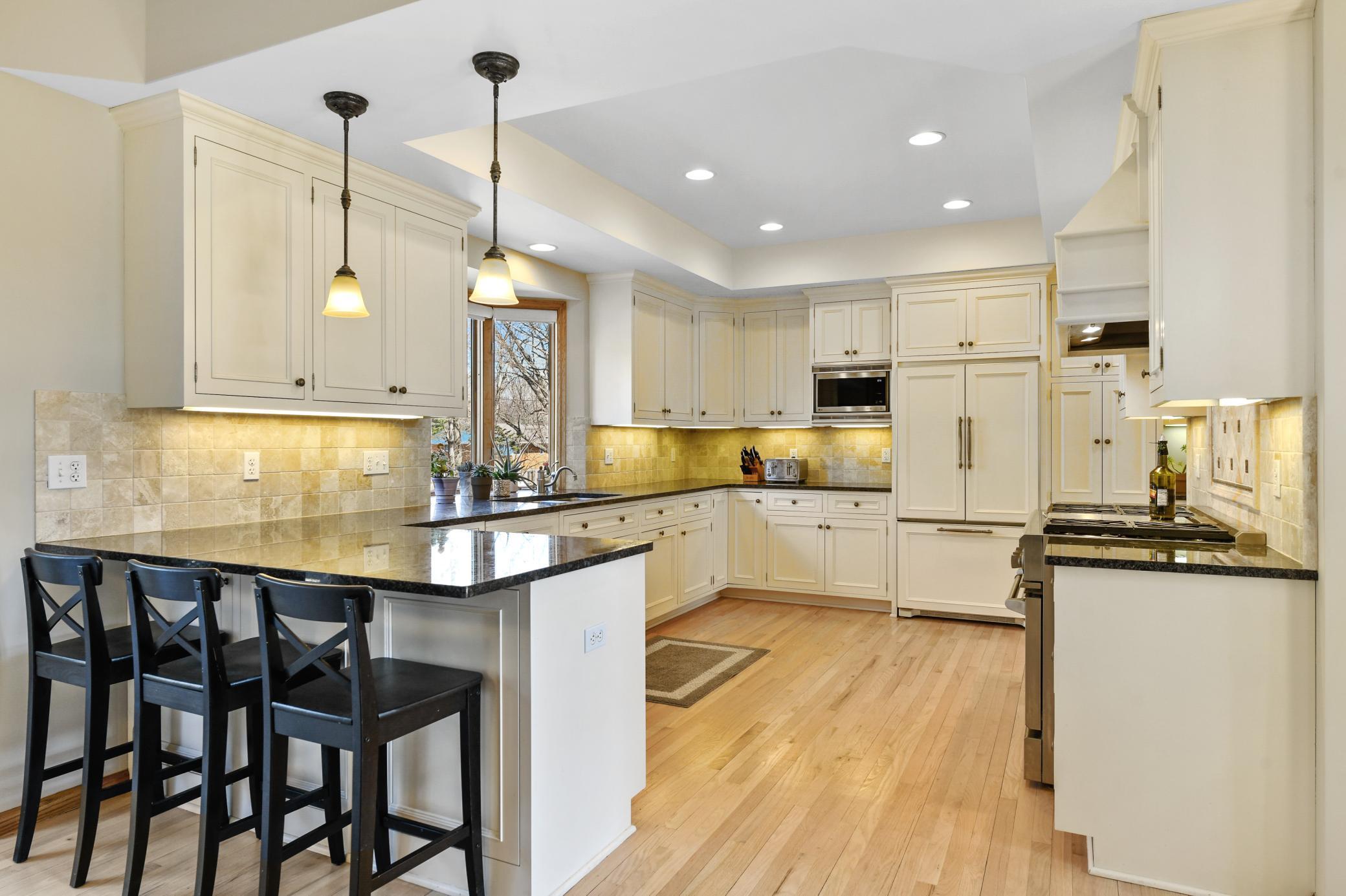 3930 Haven Road Minnetonka, MN 55345 - Photo 9 of 42