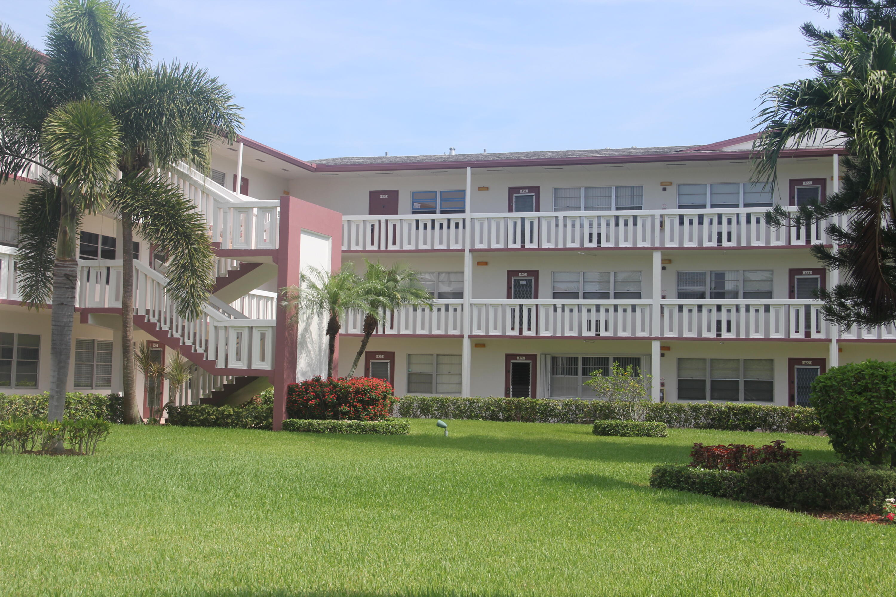 454 Fanshaw K Boca Raton, FL 33434 - Photo 22 of 30 Elevator or Stairs for Access