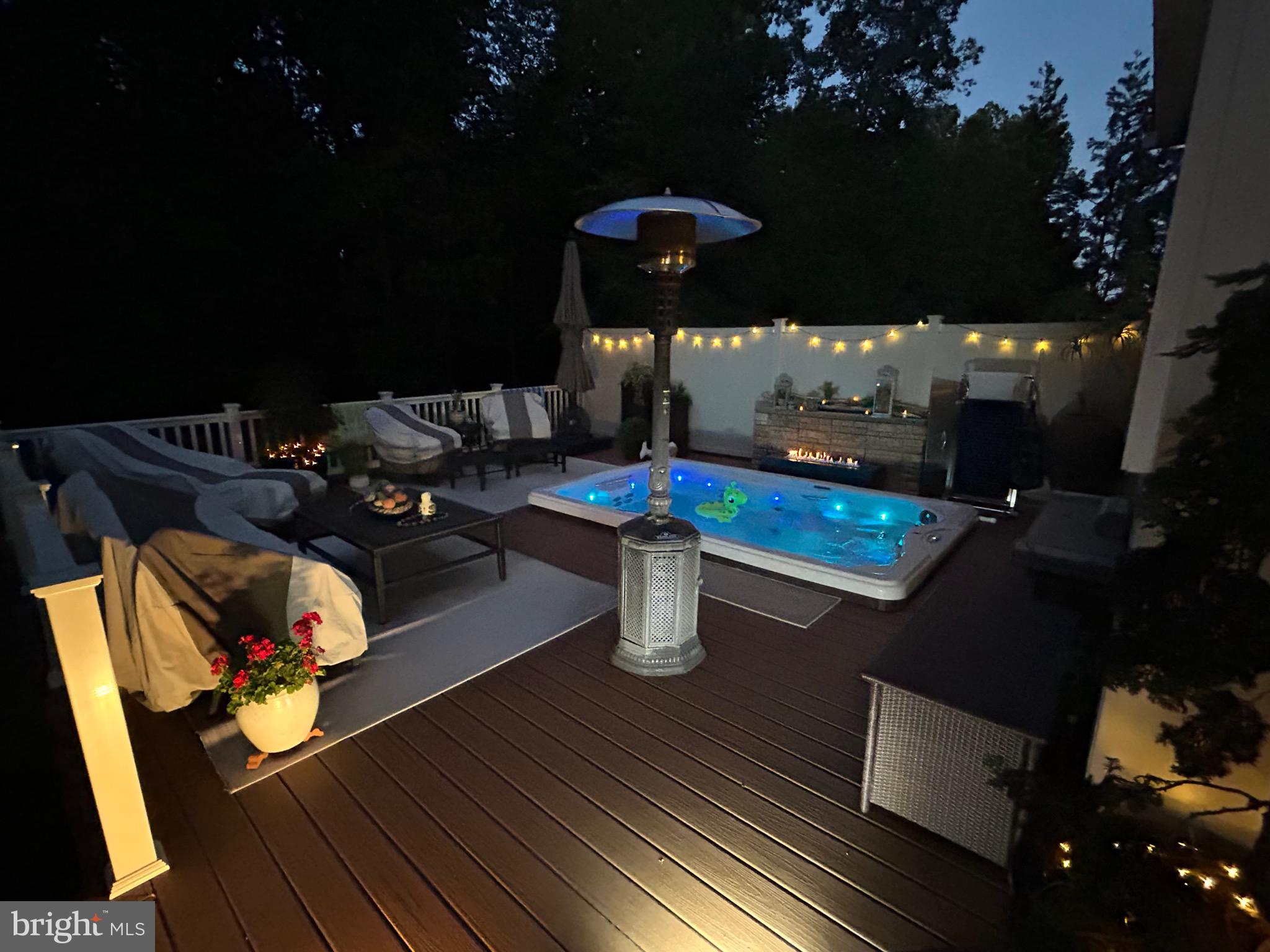 4590 Spring Run Road Warrenton, VA 20187 - Photo 76 of 80 a living room with furniture and flowers