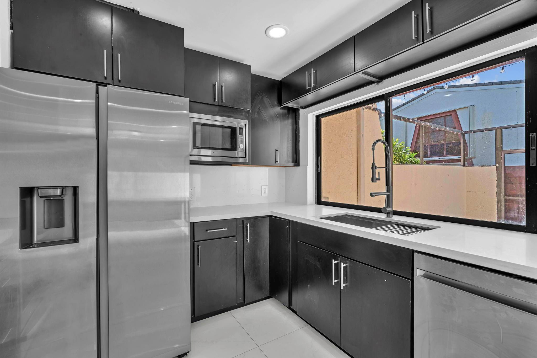 3896 Meadow Lane Hollywood, FL 33021 - Photo 14 of 33 Photo 14