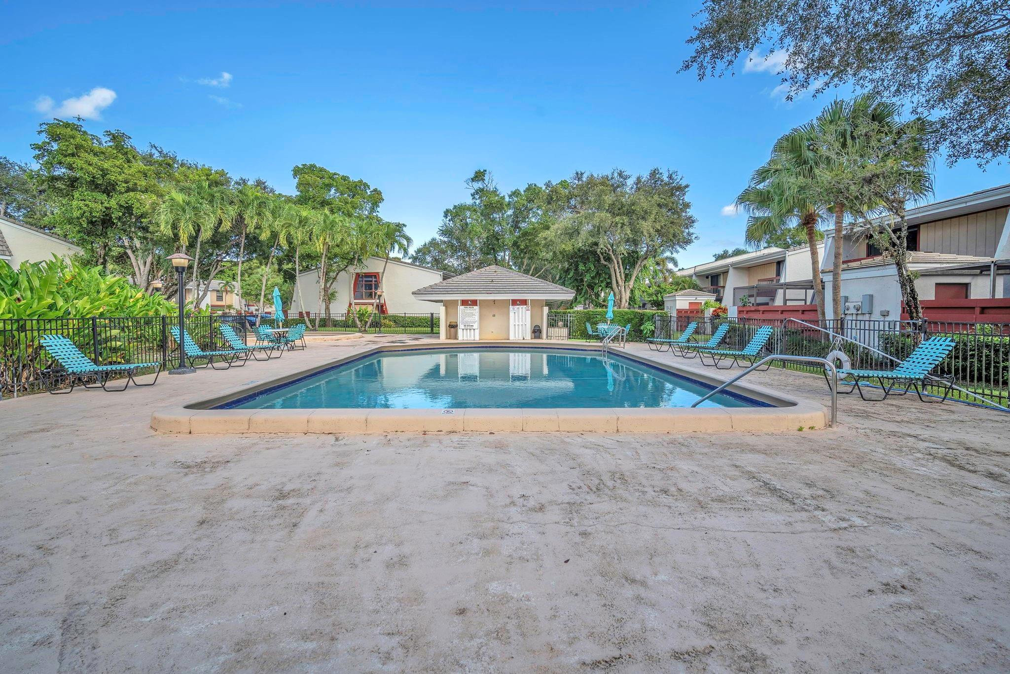 3896 Meadow Lane Hollywood, FL 33021 - Photo 31 of 33 Photo 31