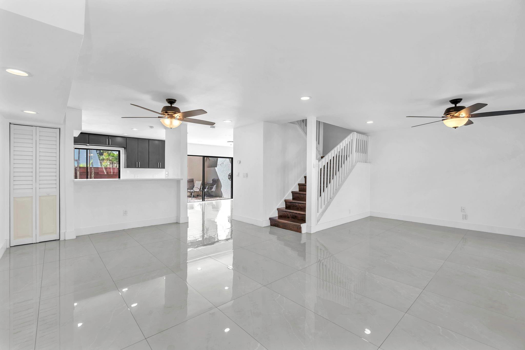 3896 Meadow Lane Hollywood, FL 33021 - Photo 4 of 33 Photo 4