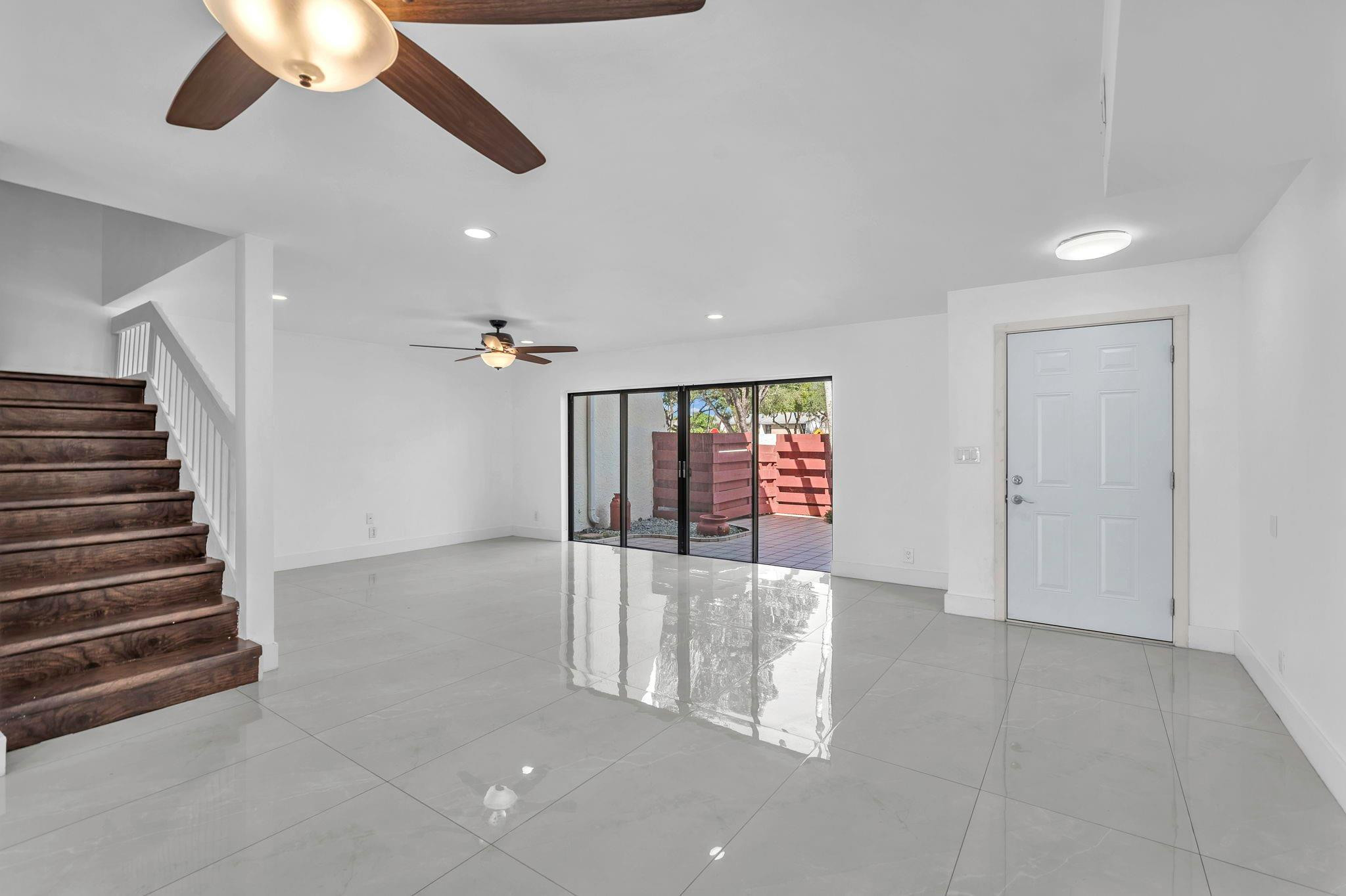 3896 Meadow Lane Hollywood, FL 33021 - Photo 5 of 33 Photo 5