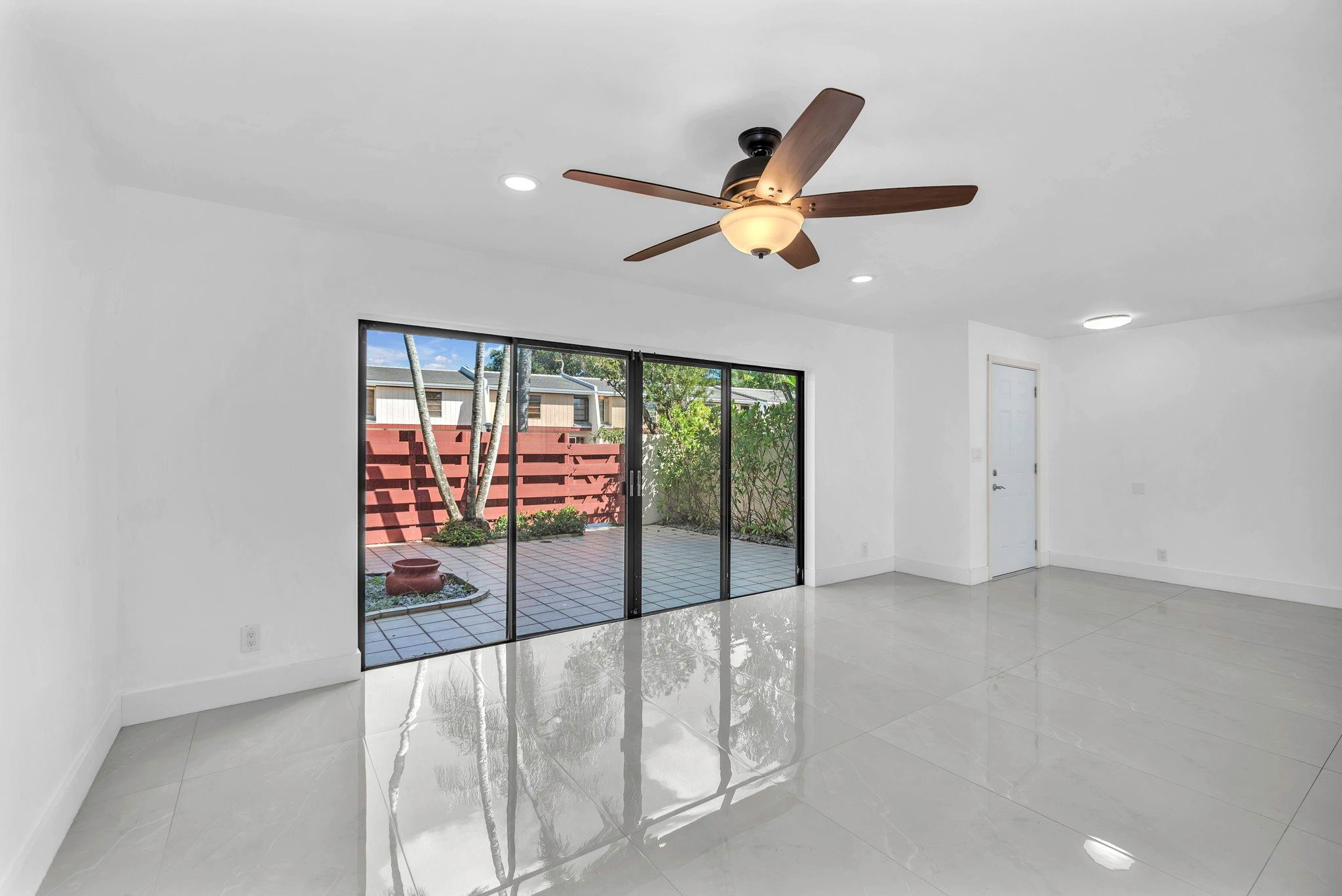 3896 Meadow Lane Hollywood, FL 33021 - Photo 8 of 33 Photo 8