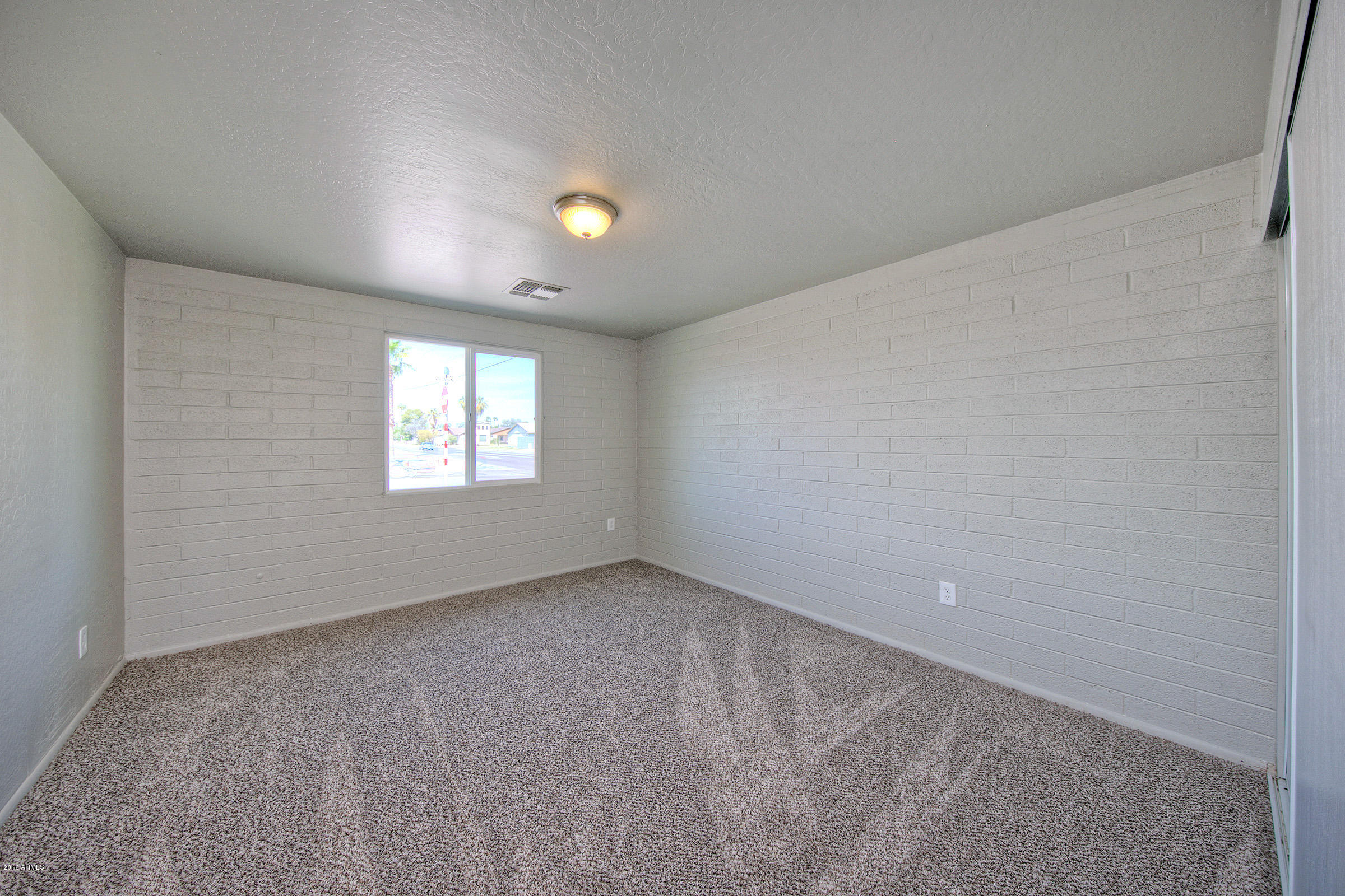 3551 East Hearn Road Phoenix, AZ 85032 - Photo 17 of 25 3551EHearn015
