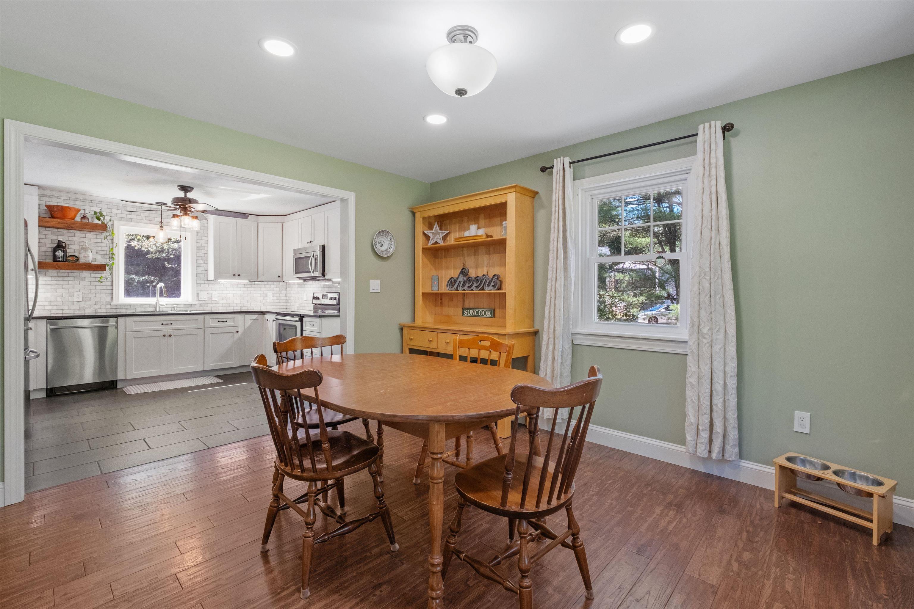 301 Dearborn Road Pembroke, NH 03275 - Photo 17 of 58