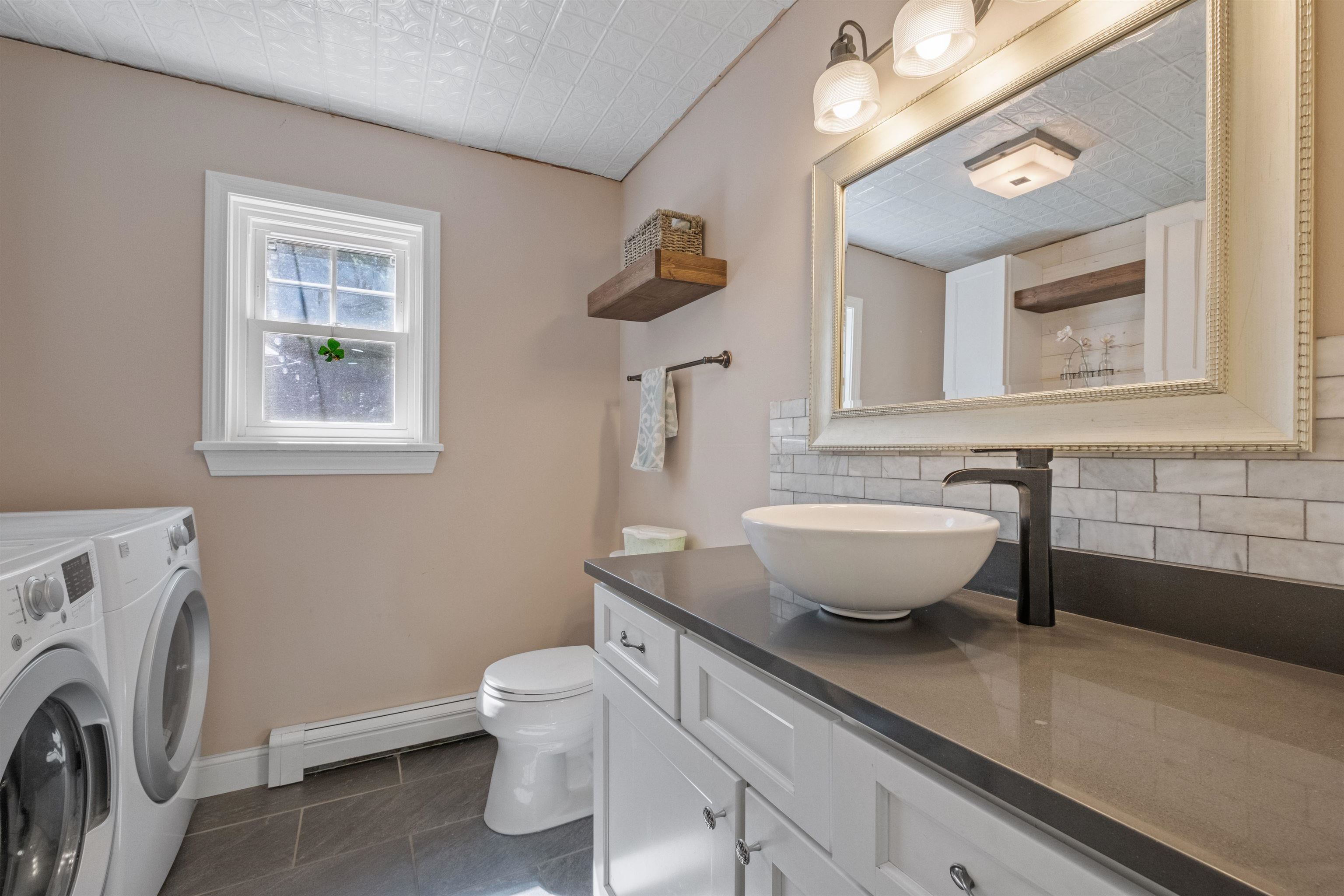 301 Dearborn Road Pembroke, NH 03275 - Photo 26 of 58