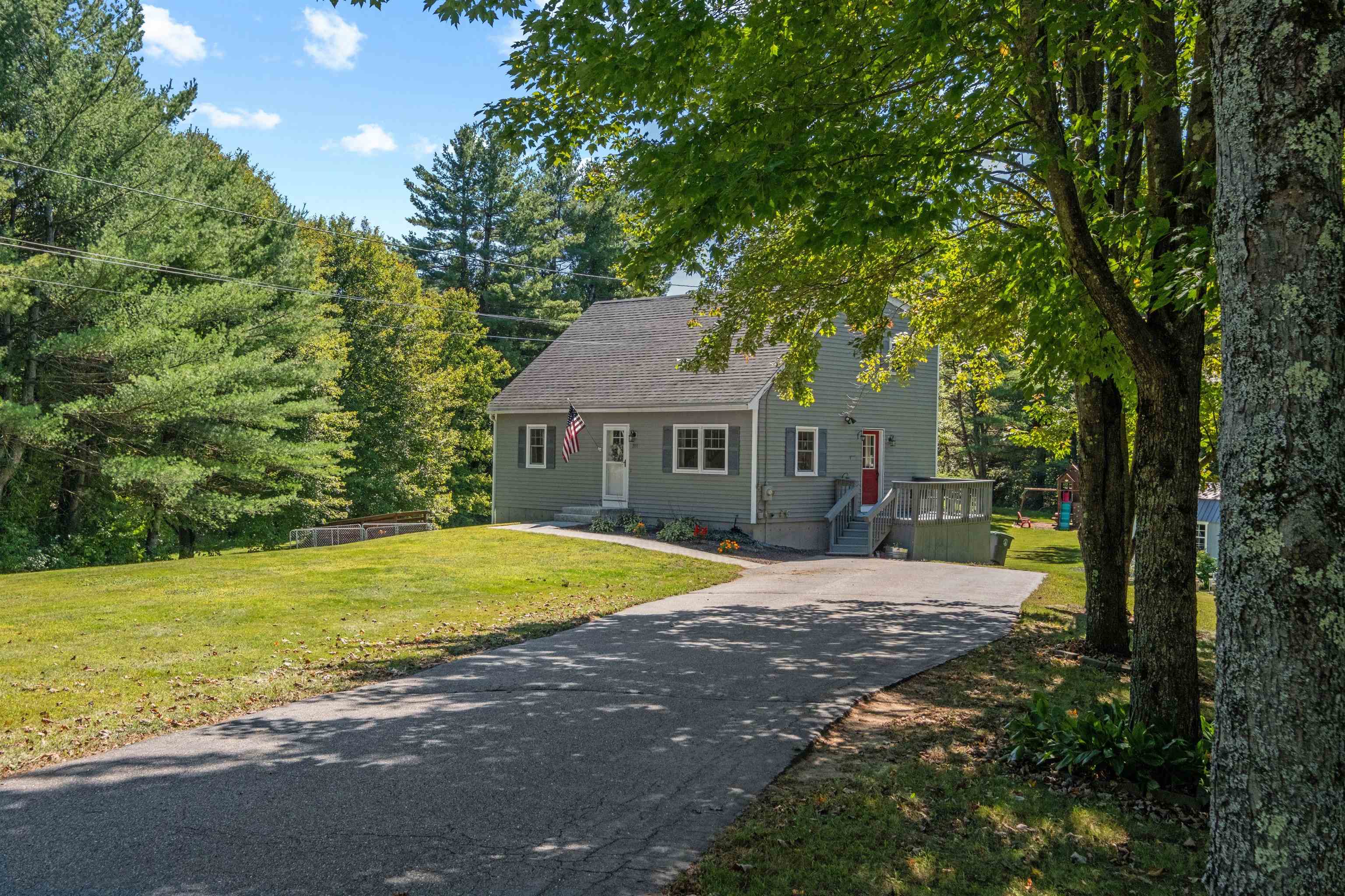 301 Dearborn Road Pembroke, NH 03275 - Photo 45 of 58