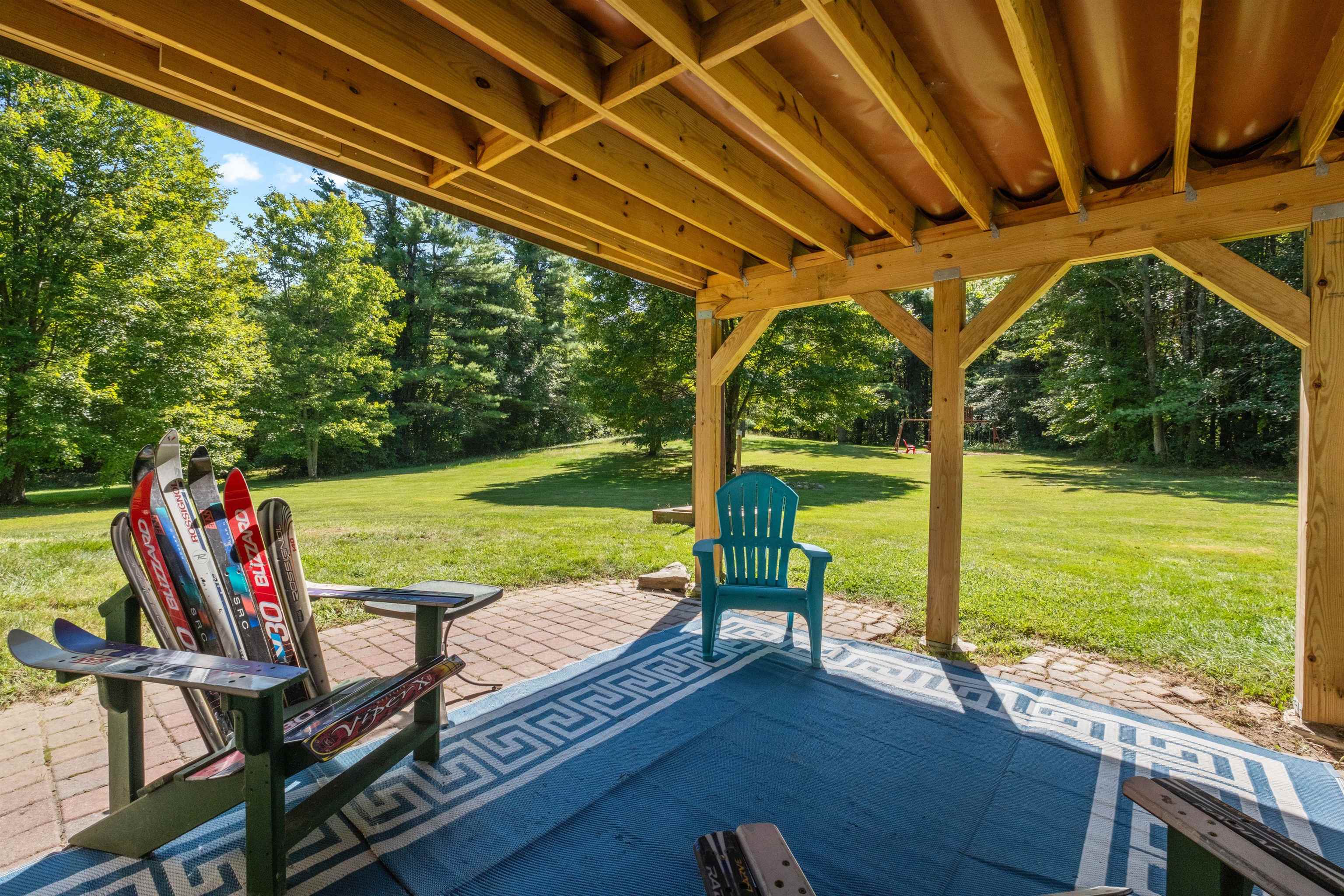 301 Dearborn Road Pembroke, NH 03275 - Photo 5 of 58