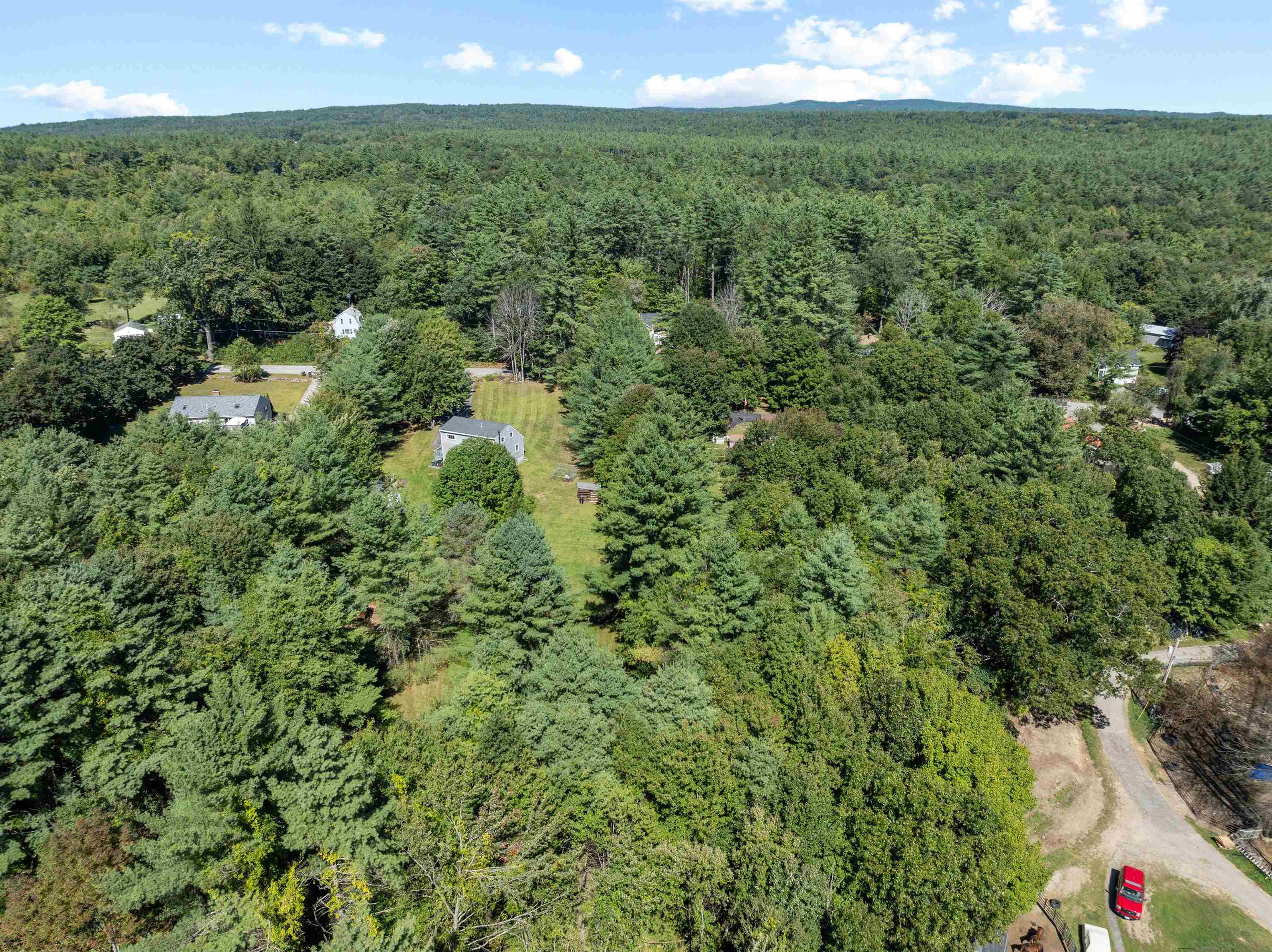 301 Dearborn Road Pembroke, NH 03275 - Photo 52 of 58