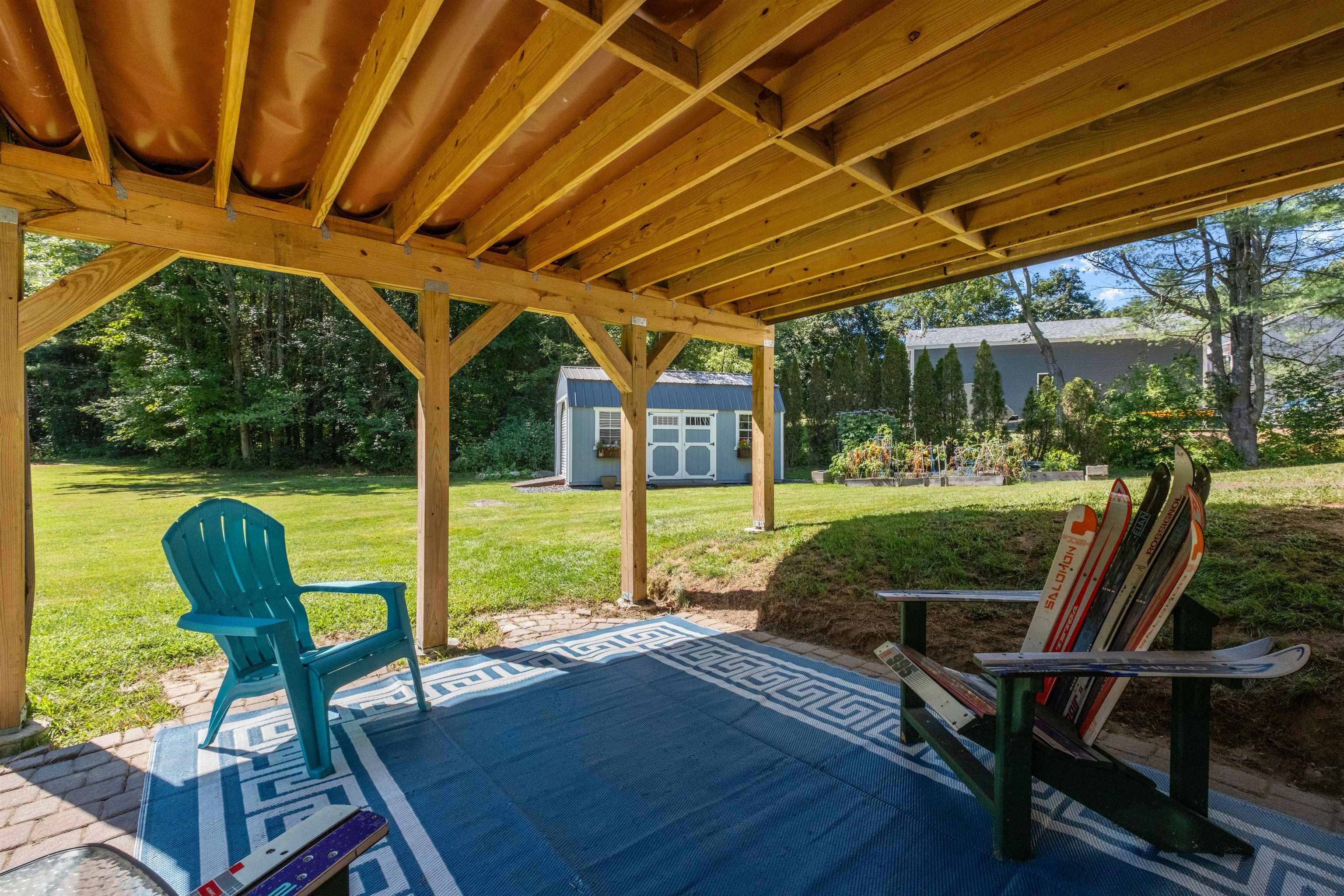 301 Dearborn Road Pembroke, NH 03275 - Photo 6 of 58