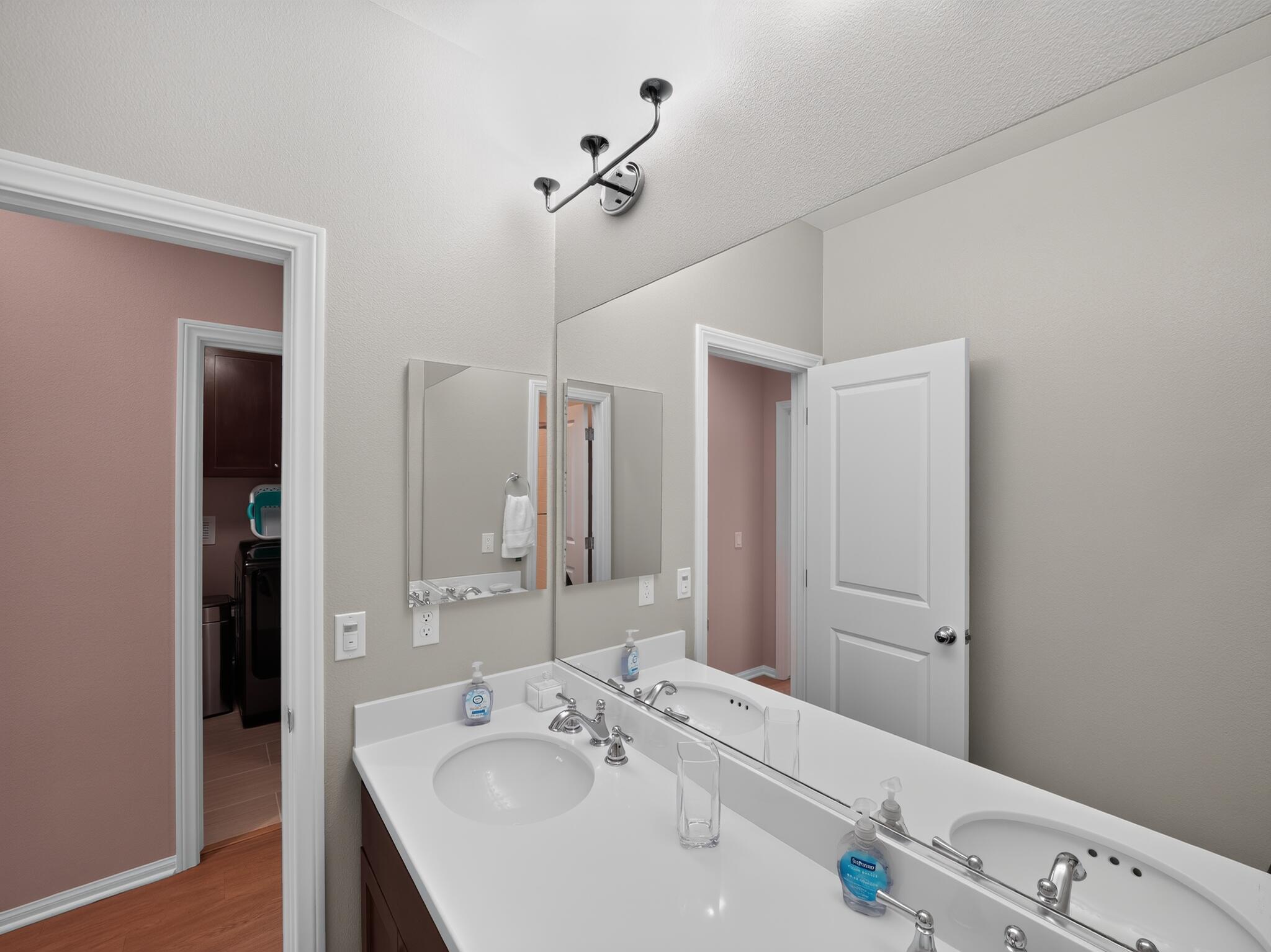 6657 Fathom Way Goleta, CA 93117 - Photo 22 of 38 39_6657_Fathom_Wy-Bathroom-3099