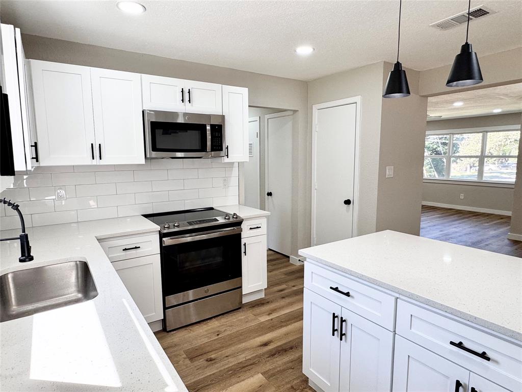 4955 Odessa Avenue Fort Worth, TX 76133 - Photo 10 of 30