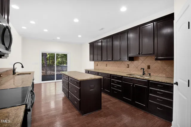 $605,000 | 366 Ave Of The Carolinas, Carthage, NC 28327