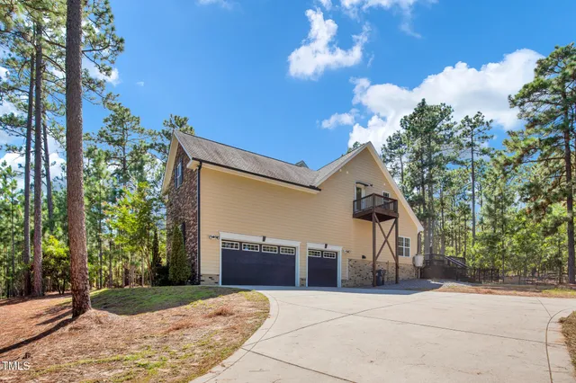 $605,000 | 366 Ave Of The Carolinas, Carthage, NC 28327