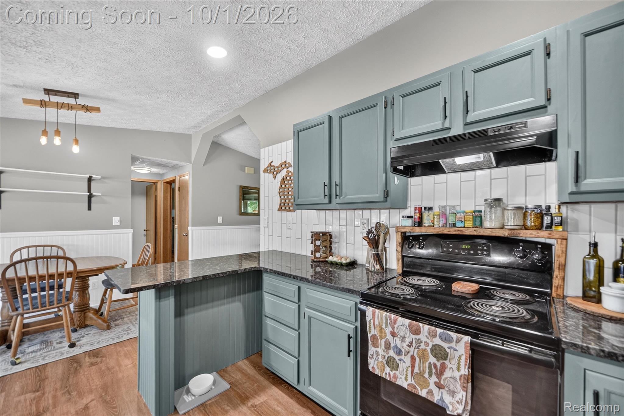 5212 North Fowlerville Road Fowlerville, MI 48836 - Photo 14 of 40 14-5212-N-Fowlerville-Rd-Fowlerville-WindowStill.jpg