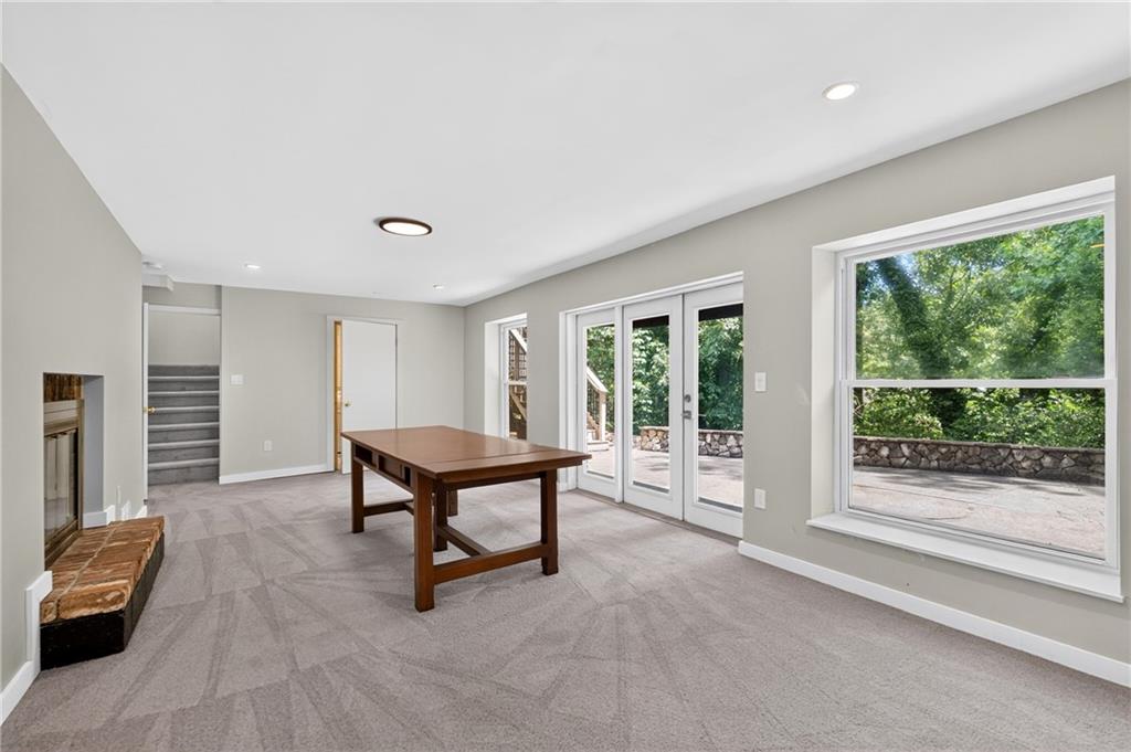 6311 Hunting Creek Road Northeast Atlanta, GA 30328 - Photo 27 of 42