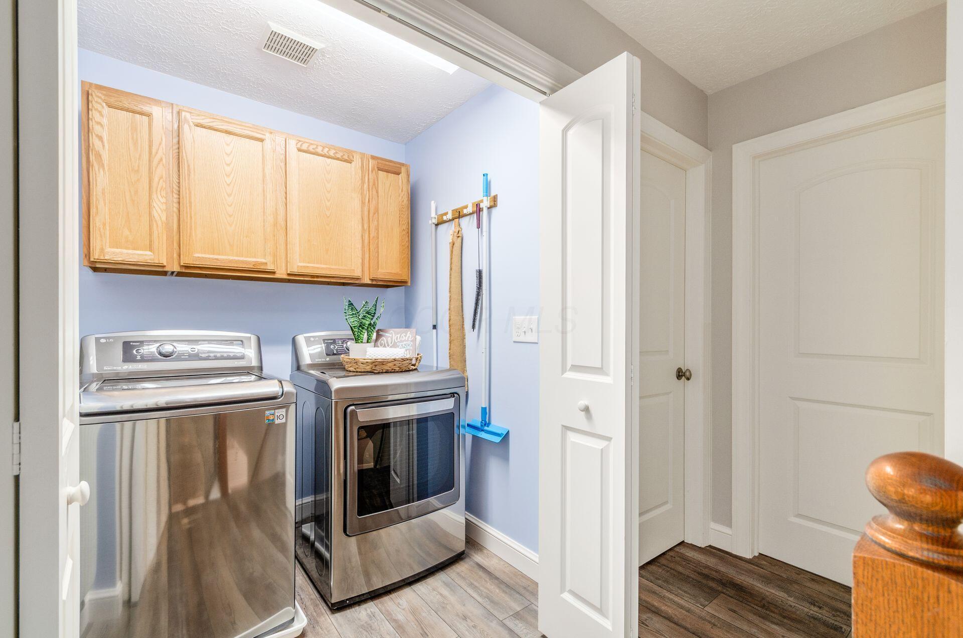 9471 Concord Road Powell, OH 43065 - Photo 29 of 40 2ND FLOOR LAUNDRY