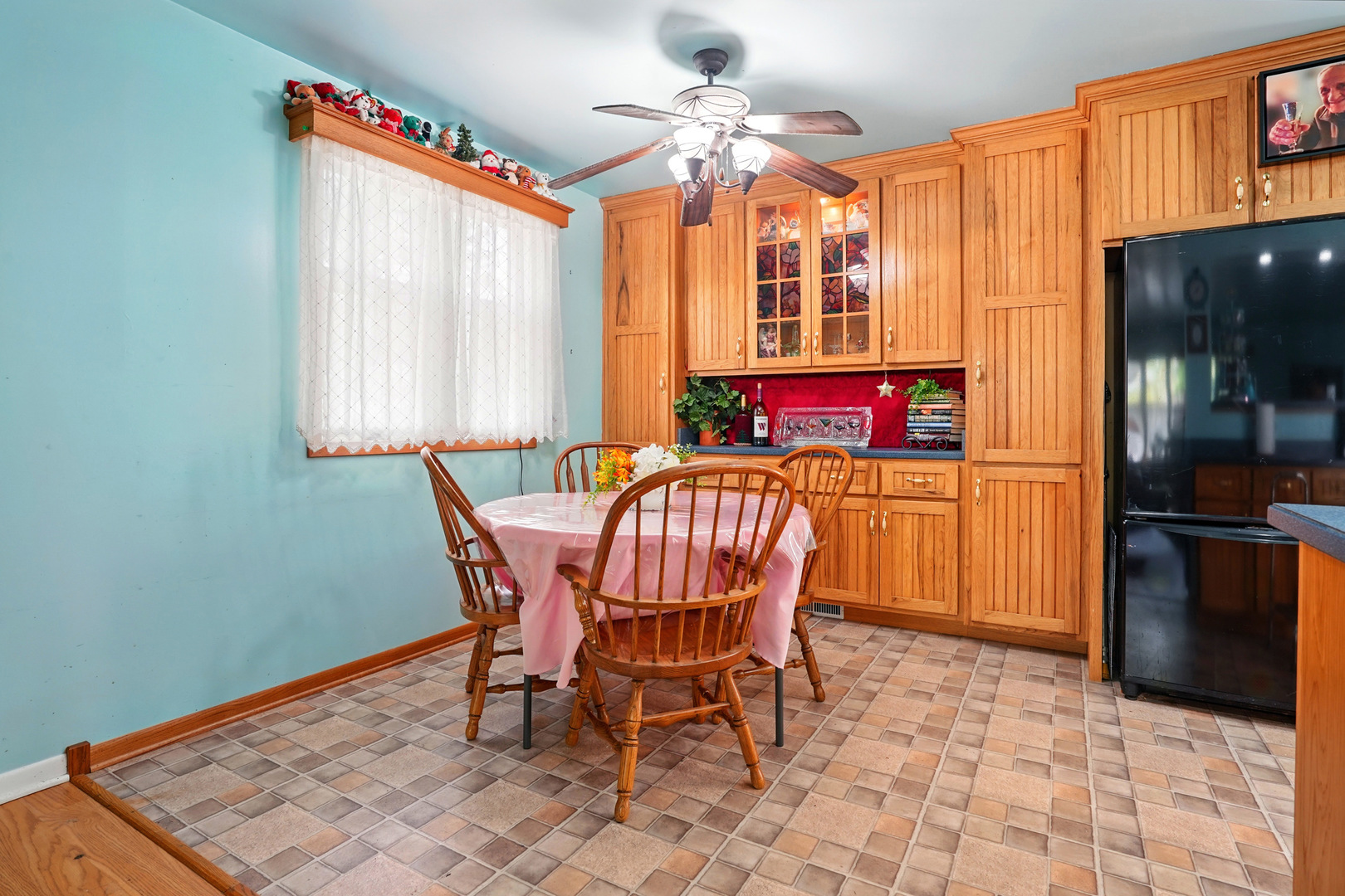 8729 Willow Road Hickory Hills, IL 60457 - Photo 7 of 30 Gallery Image 7